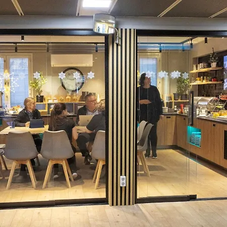 Jokipuisto Hotell 3*