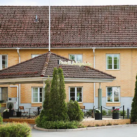 Jokipuisto Szálloda